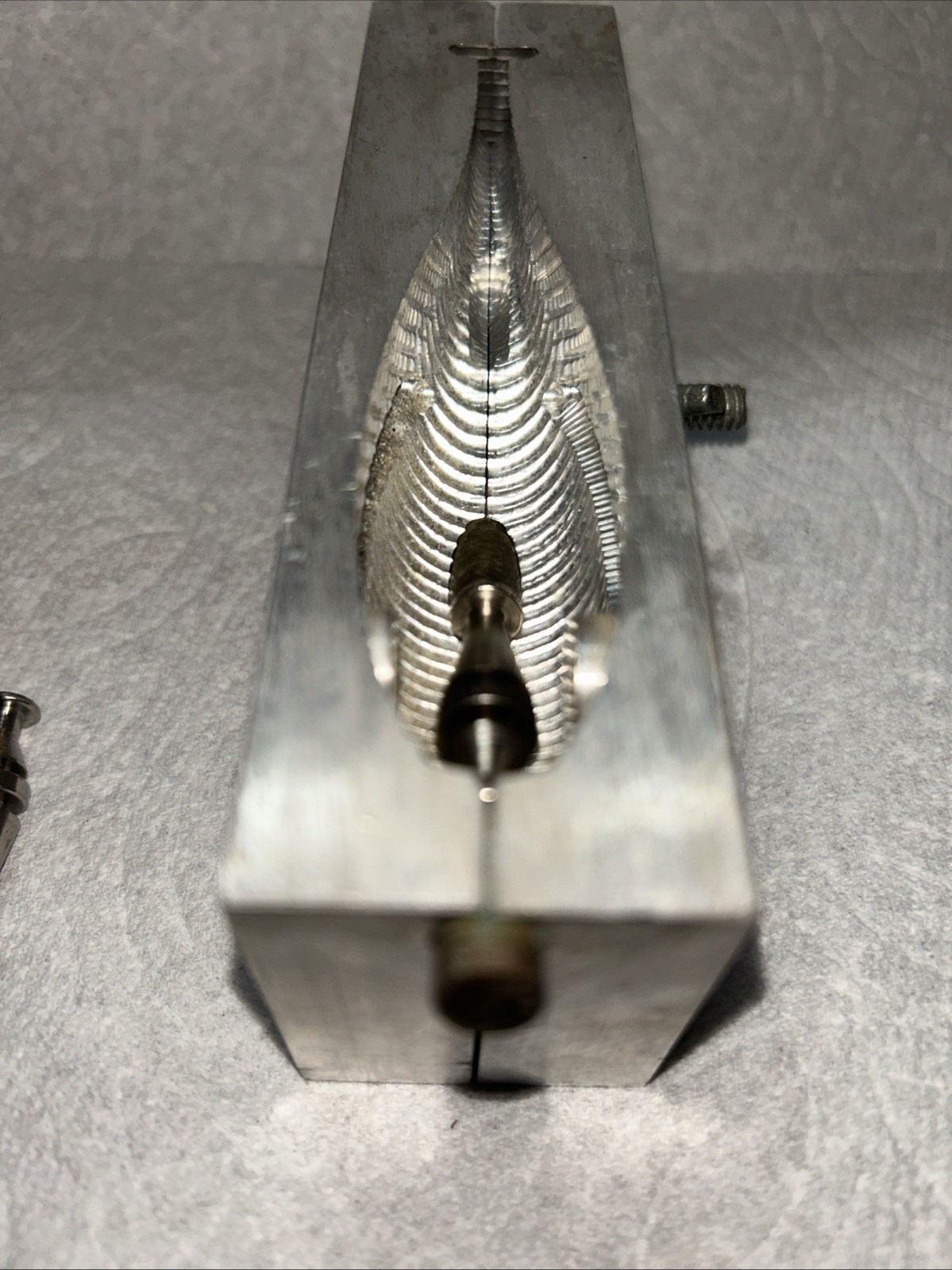 Swimbait Mold - Line Thru, Basstackle 5” Fat Line Thru. Uses BTS Inserts *LOOK*
