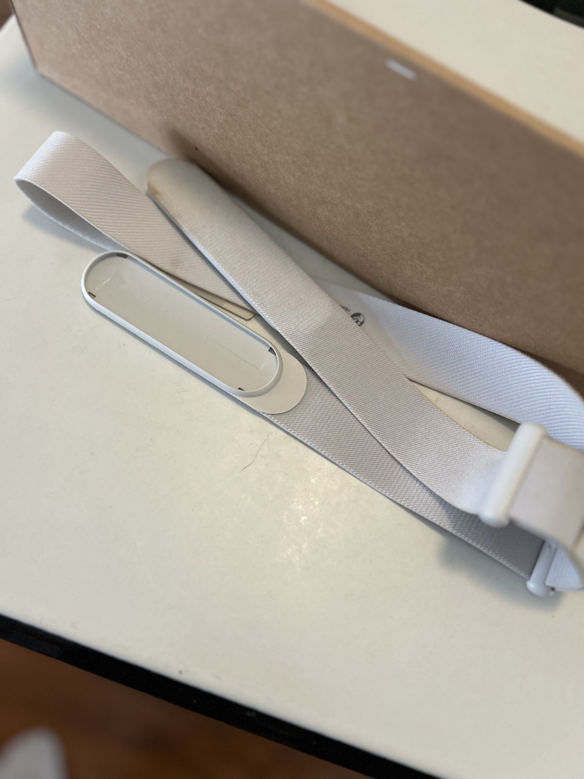 Oculus Quest2 VR Gaming Headset White 64GB w/ Elite Strap BUNDLE Excellent