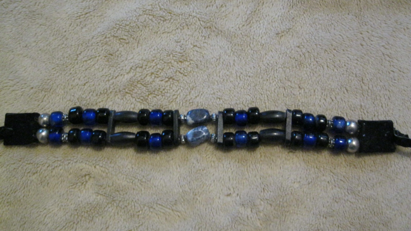 Handmade bead braclet 8in