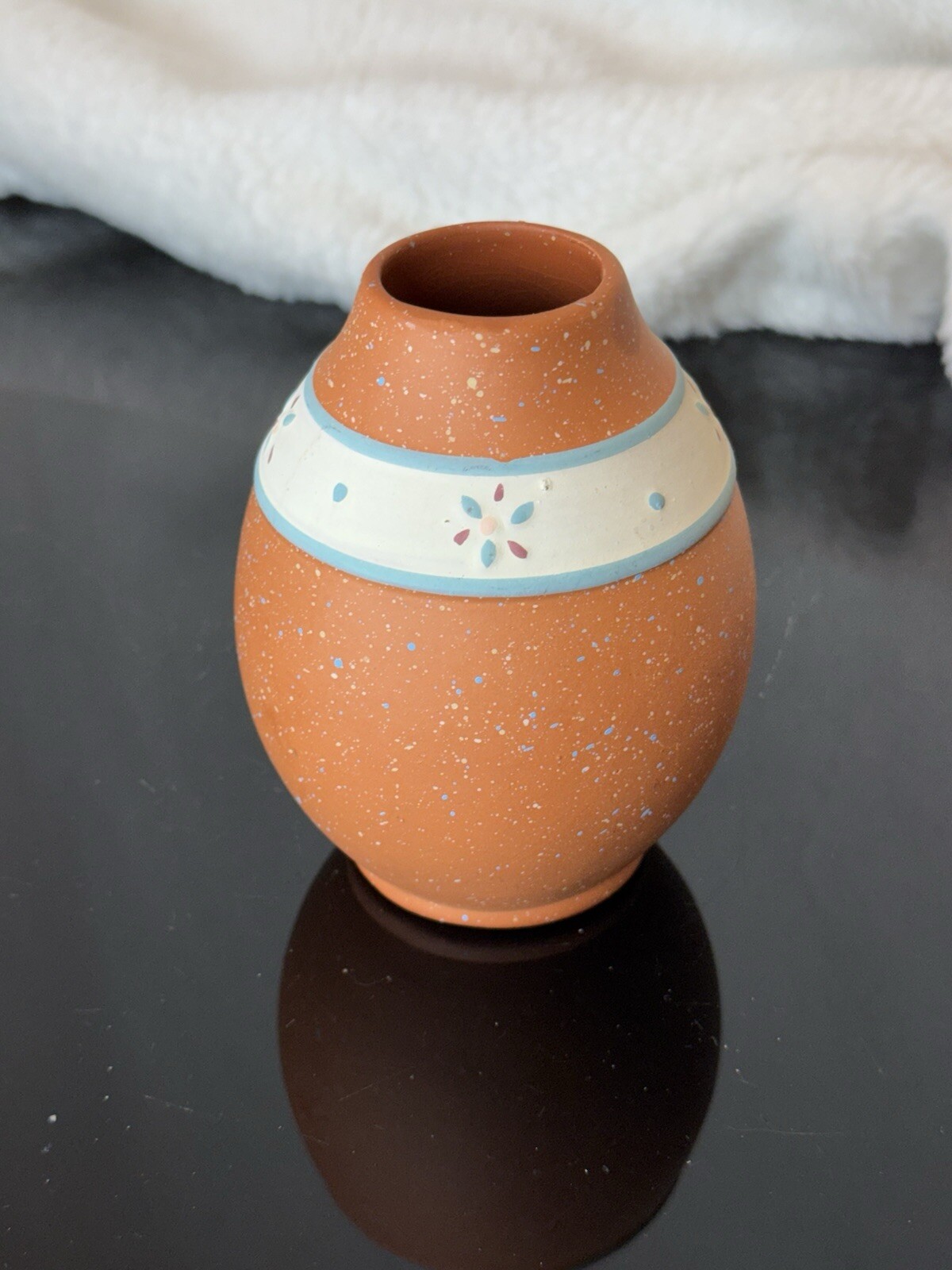 Terra Cotta Pottery Vase Peru Folk Art Latin America Peruvian Vase Etched Vtg
