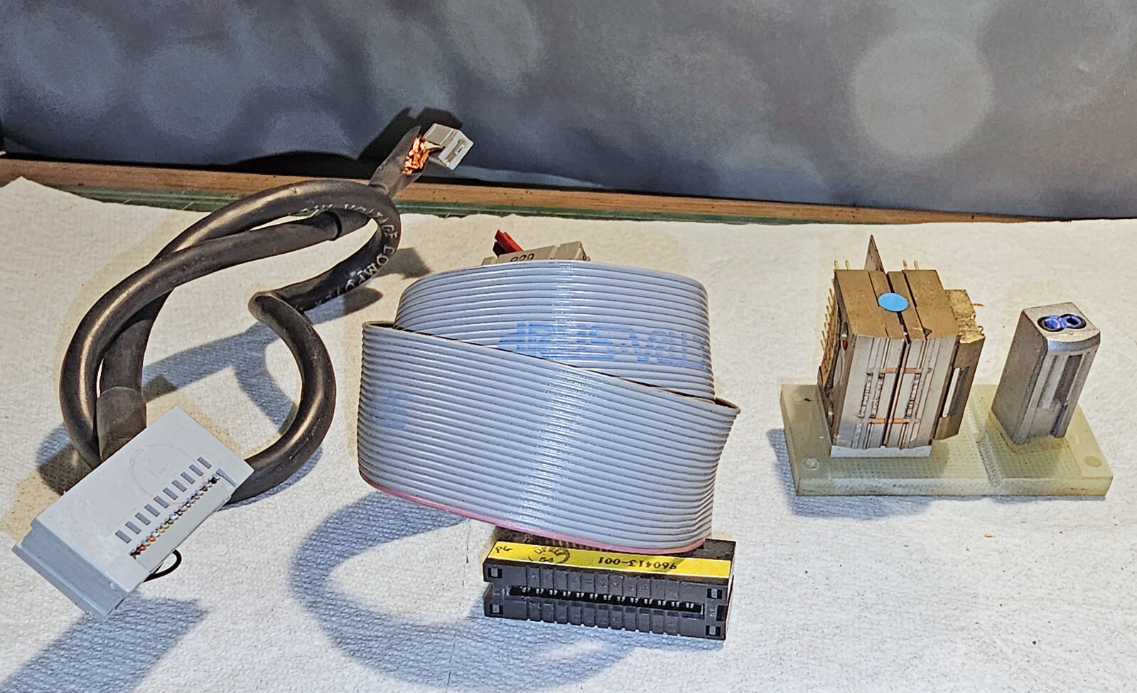 Vintage US MAGNETICS Head 799048-301D - from Cipher Tape Drive F880640-90-1025U