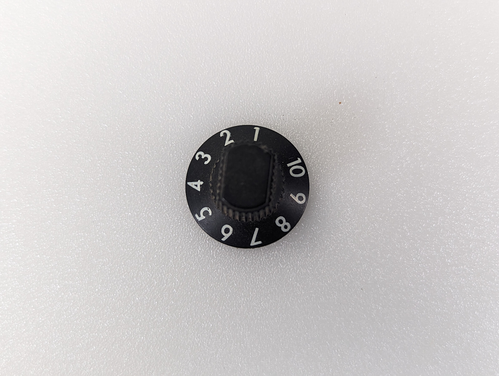 Genuine Fender Volume & Tone Knobs Black (1PC)