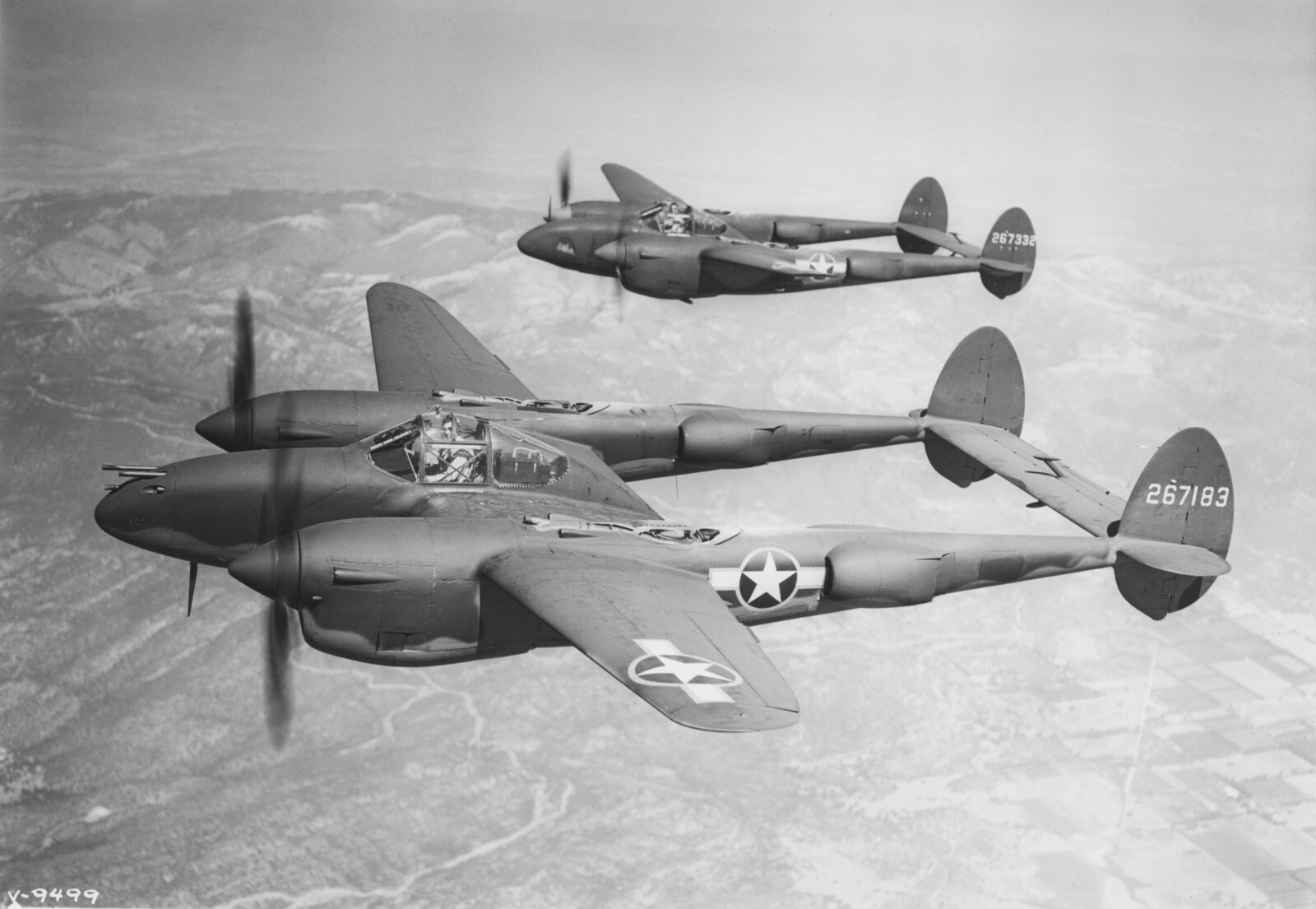 WW2 WWII Photo World War Two / USAAF Lockheed P-38 Lightnings in Flight  5949