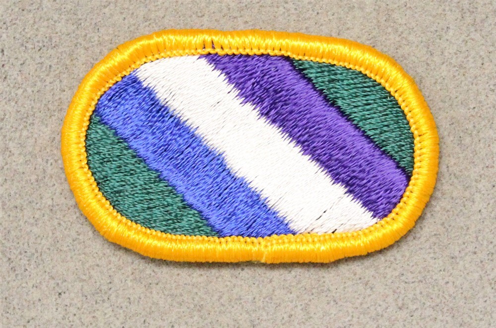 Airborne Oval Patch 969: 422nd Civil Affairs Battalion - merrowed edge