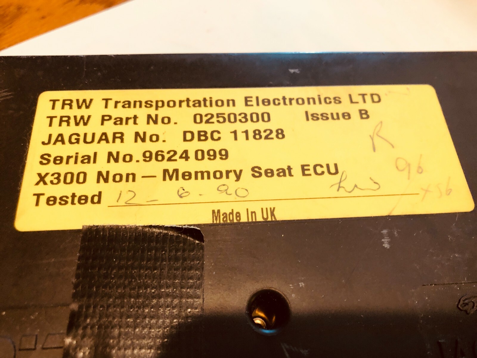 JAGUAR 1995-97 RIGHT Seat Module DBC 11828
