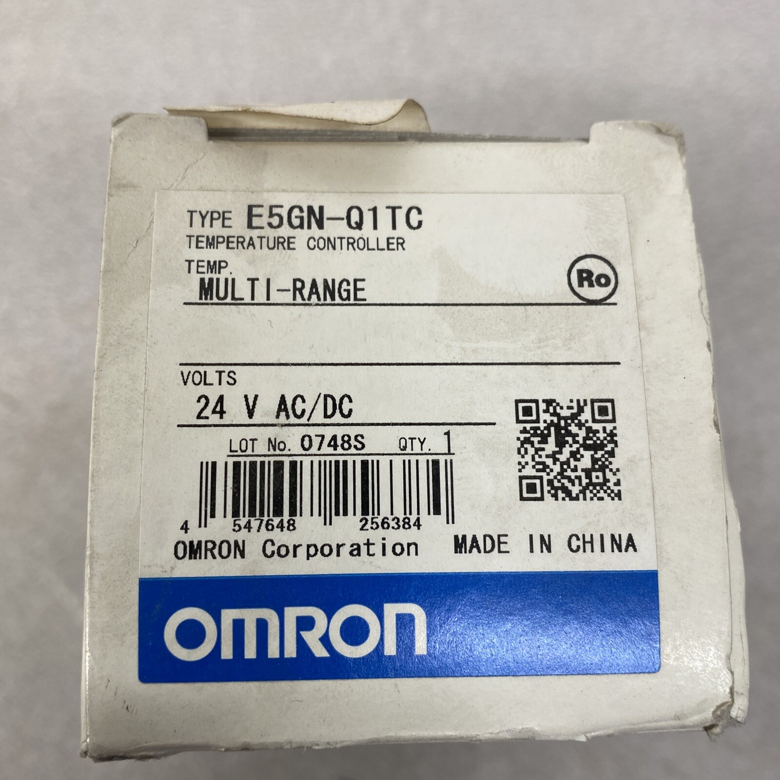 NEW OMRON E5GN-Q1TC Temperature Controller 24V AC/DC