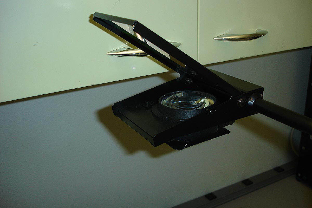 DuKane 663 Overhead Projector Mod 28A663 - 360 Watts - Excellent Condition