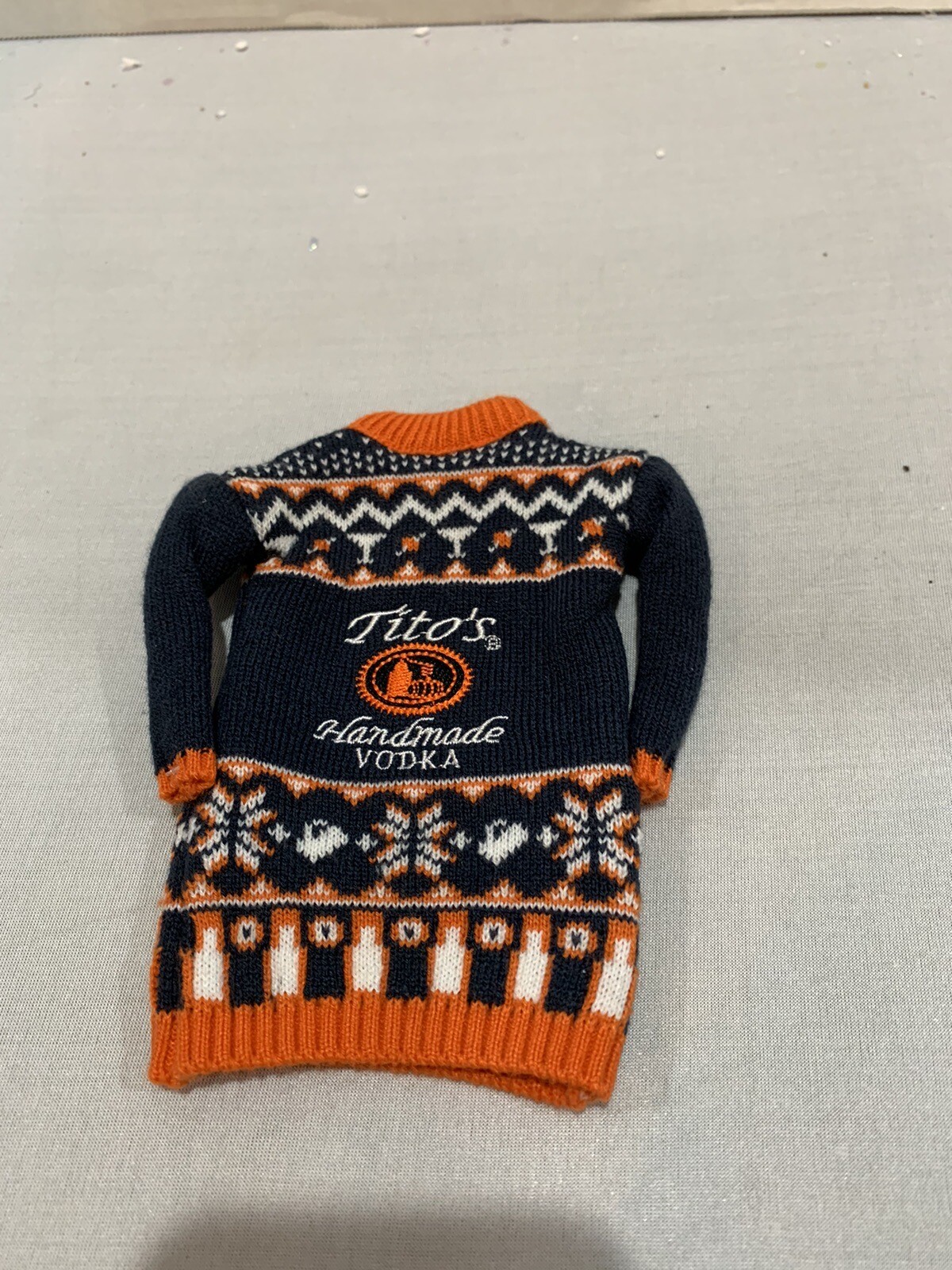 Tito’s Handmade Vodka Holiday Sweater Bottle Topper Gift Tag Orange Navy