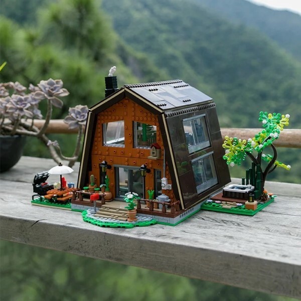 Creator Expert Forest Cabin 85003 building block - A frame cabin building bricks
