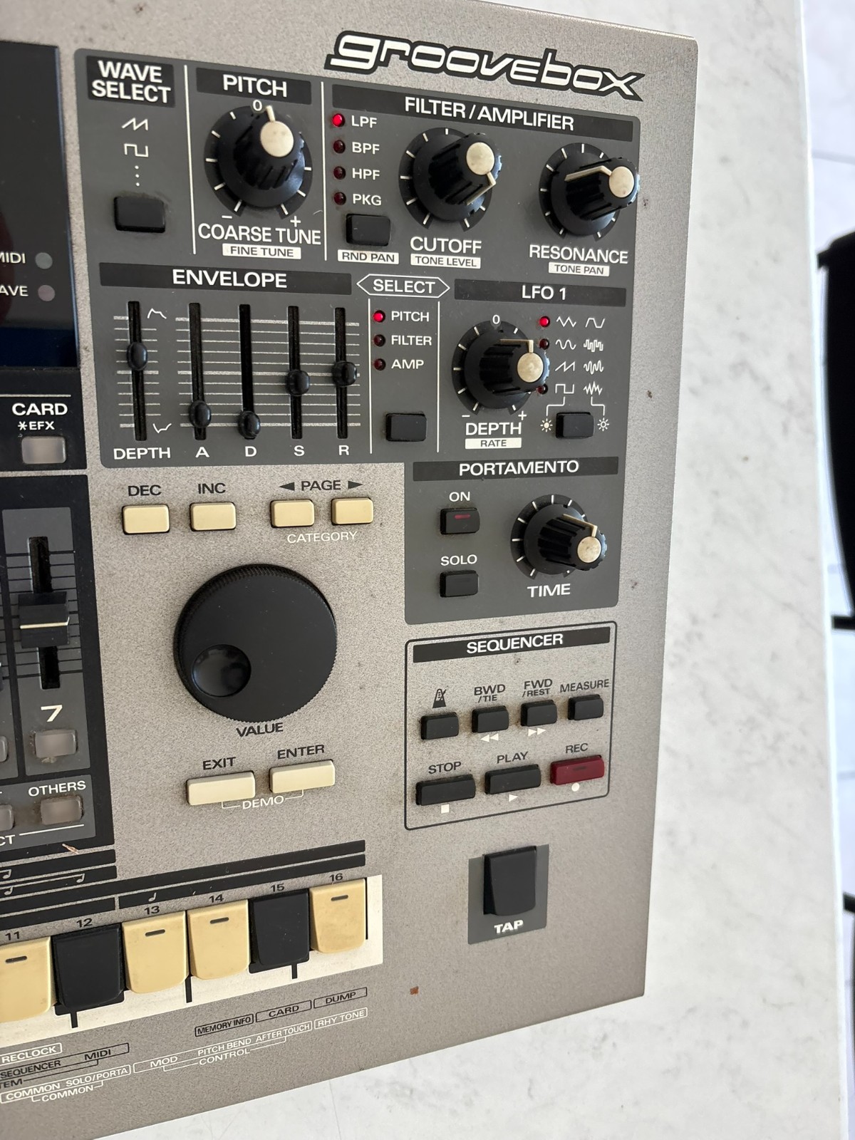 Roland MC505