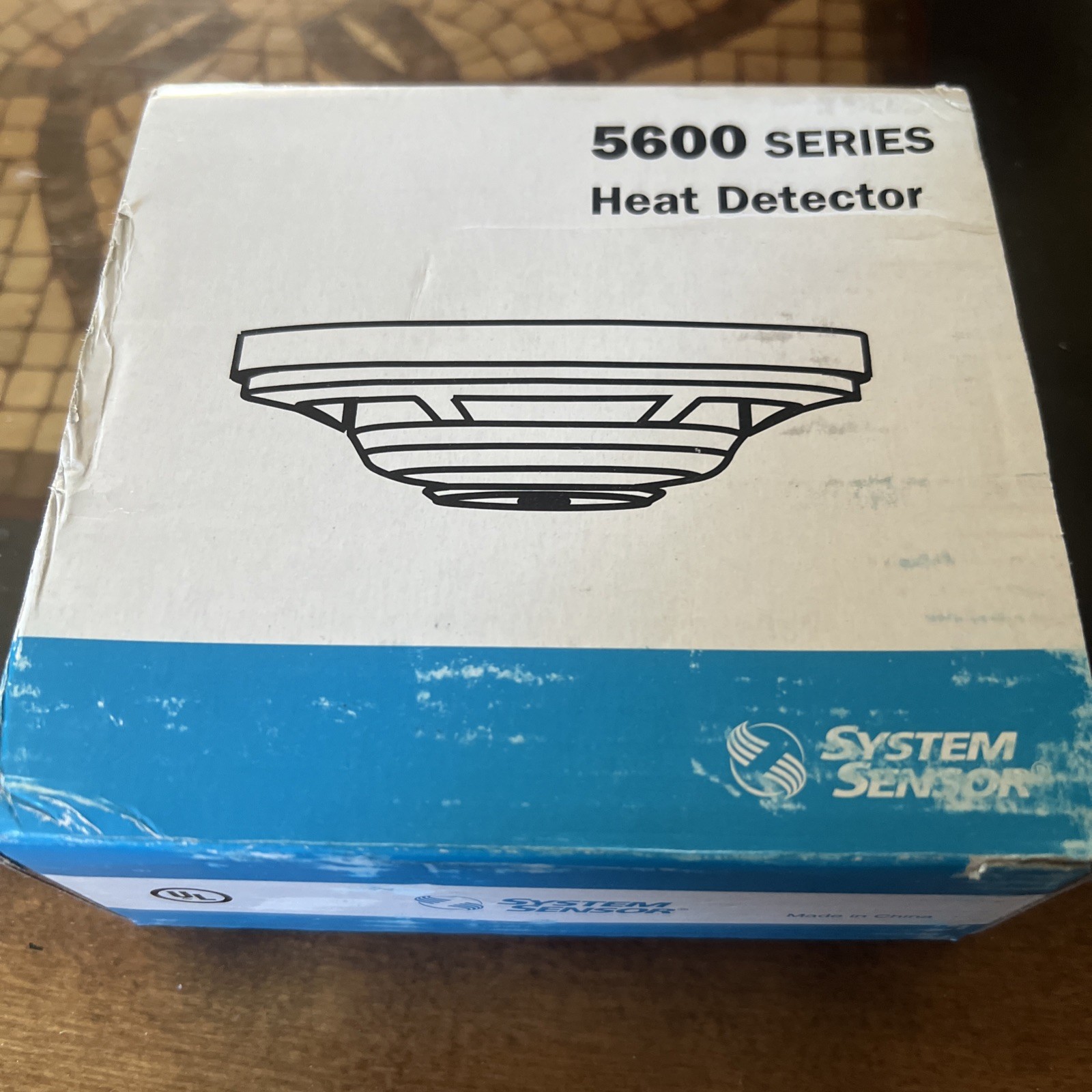 NIB System Sensor 5600 Series - Heat Detector - 194°F Fixed Temp - Model 5604