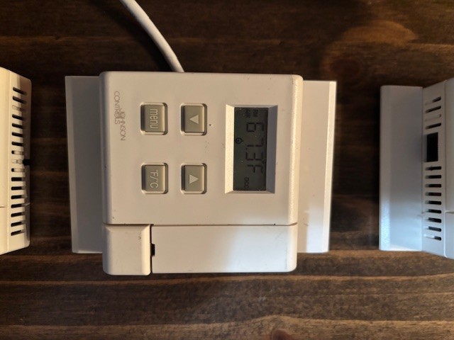 Johnson Controls AP-TMZ1600 Net Stat LCD Room Display Temperature Sensor