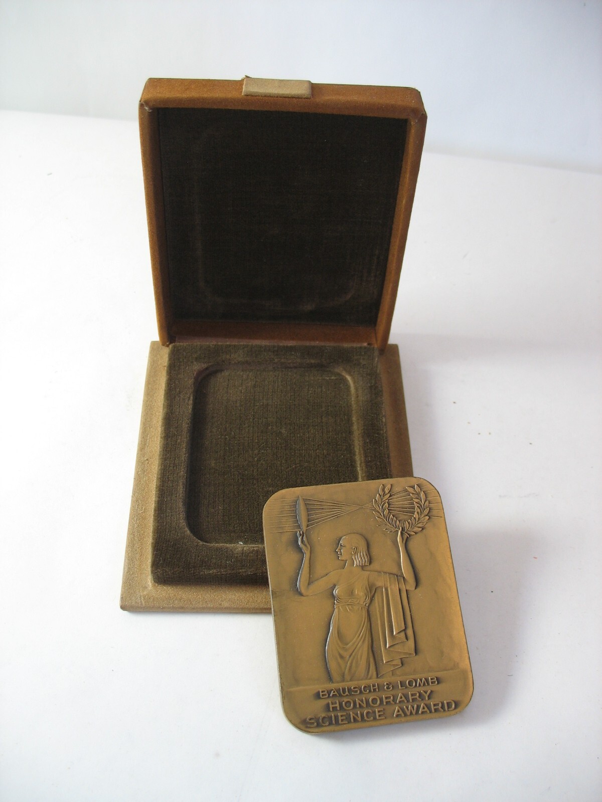 1943 BAUSCH & LOMB HONORARY SCIENCE AWARD PAPERWEIGHT BRONZE ART DECO Inscribed