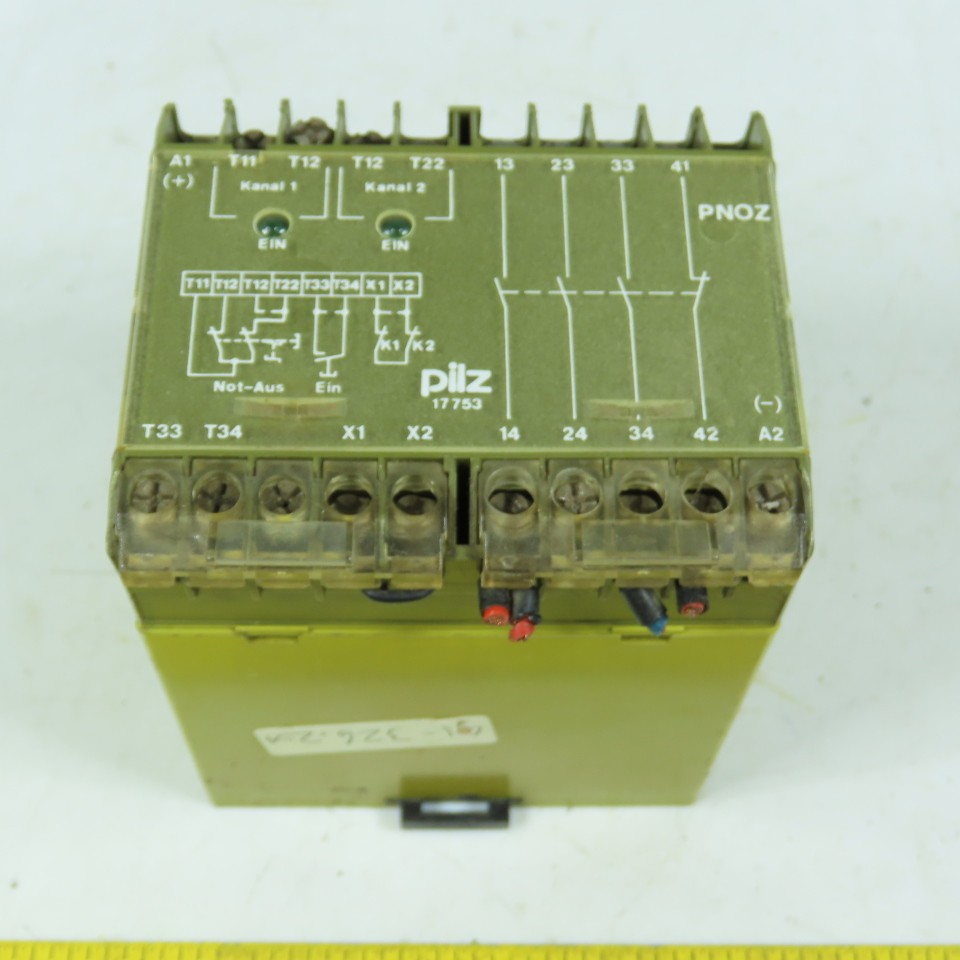 Pilz 474695 PNOZ Safety Relay 24VDC 3NO 1NC