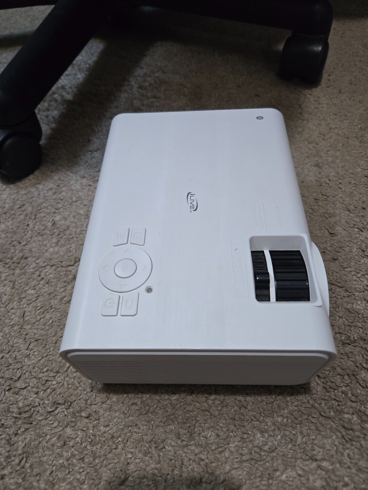 iLive Mini Projector with Bluetooth Model PJ308WI