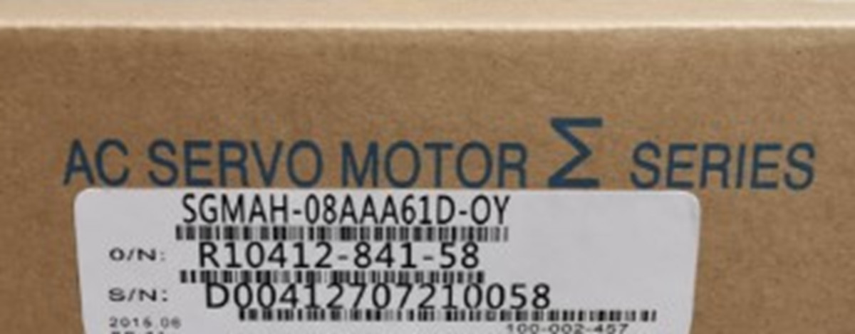 NEW YASKAWA SGMAH-08AAA61D-0Y Servo Motor
