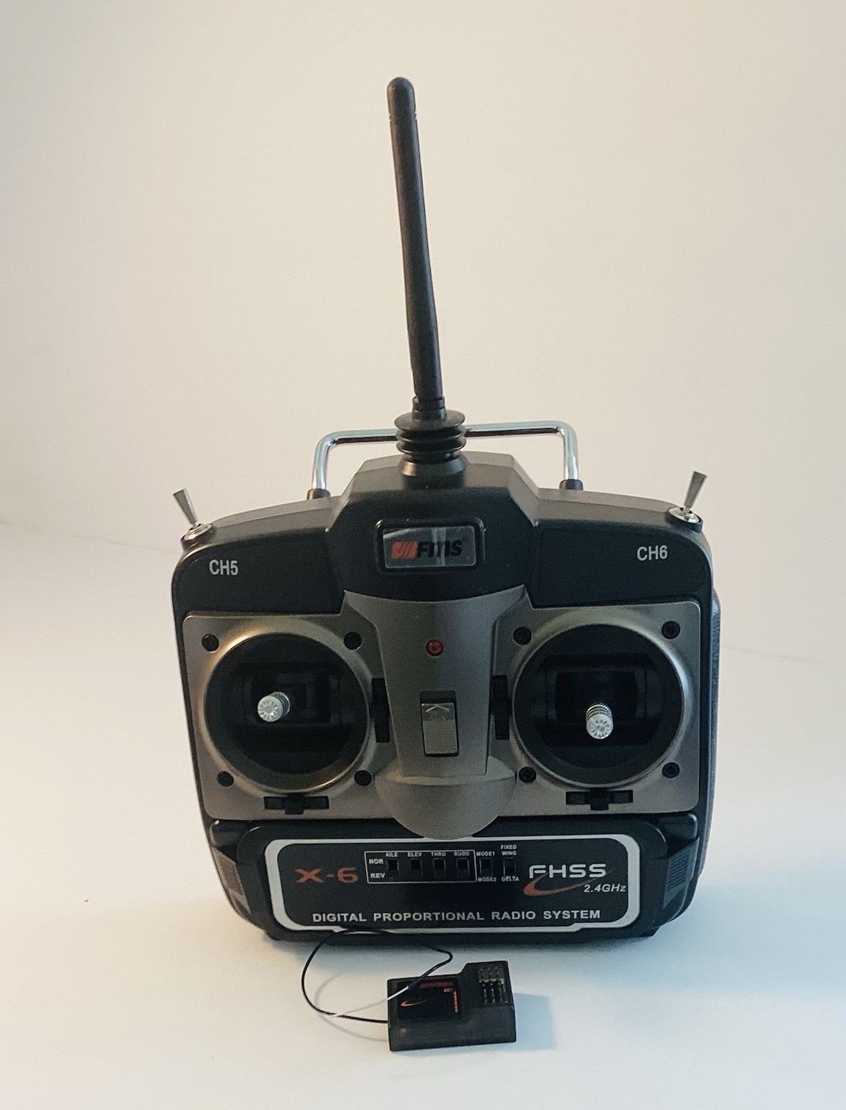FHSS X-6 2.4GHz DIGITAL PROPORTIONAL RADIO SYSTEM W/HISKEY Xy 7000 7 CHANNEL PCM