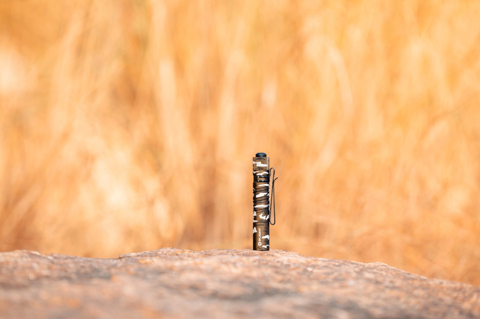 Olight I3T EOS Shadow Dune 180 Lumens Slim Tail Switch Flashlight, Include 1 AAA