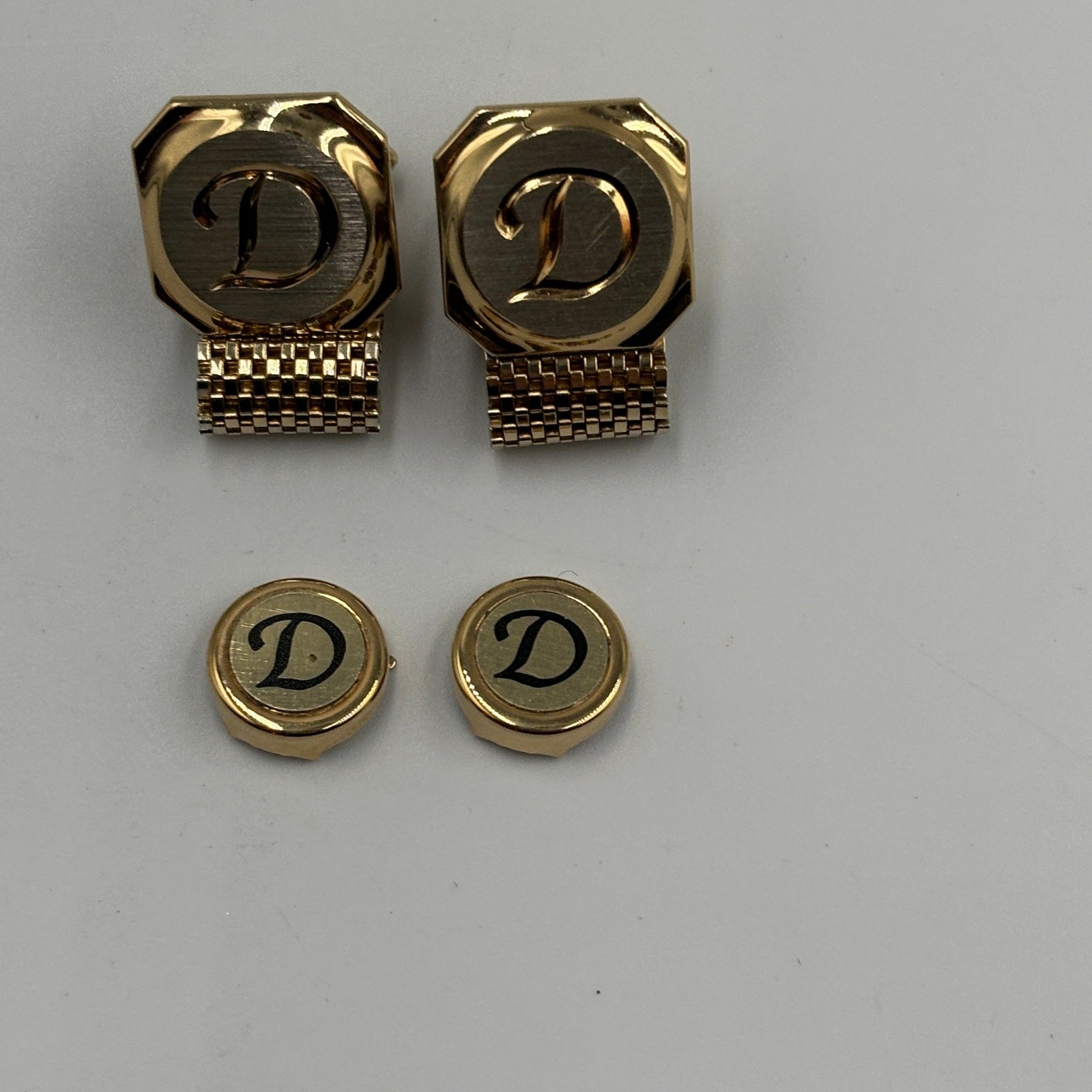 Set Vintage Initial D Monogrammed Cufflinks & Button Covers Gold Tone