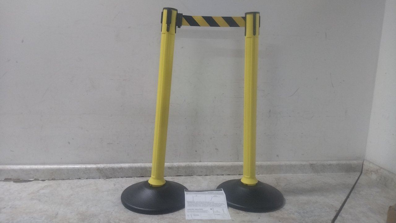 US Weight U2055CYB 2 Post 6-1/2 Ft Belt Length Barrier Post w/Belt (BW)