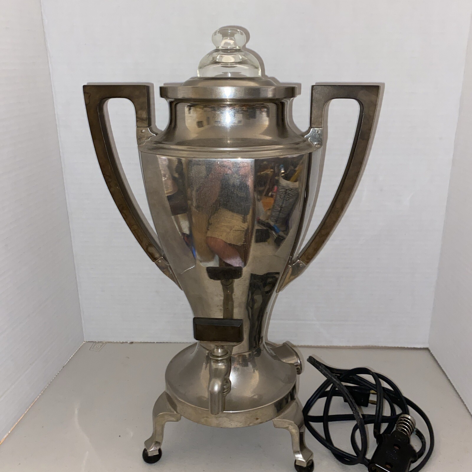 Universal Landers Frary & Clark COFFEE POT E9169 16” Tall With Cord
