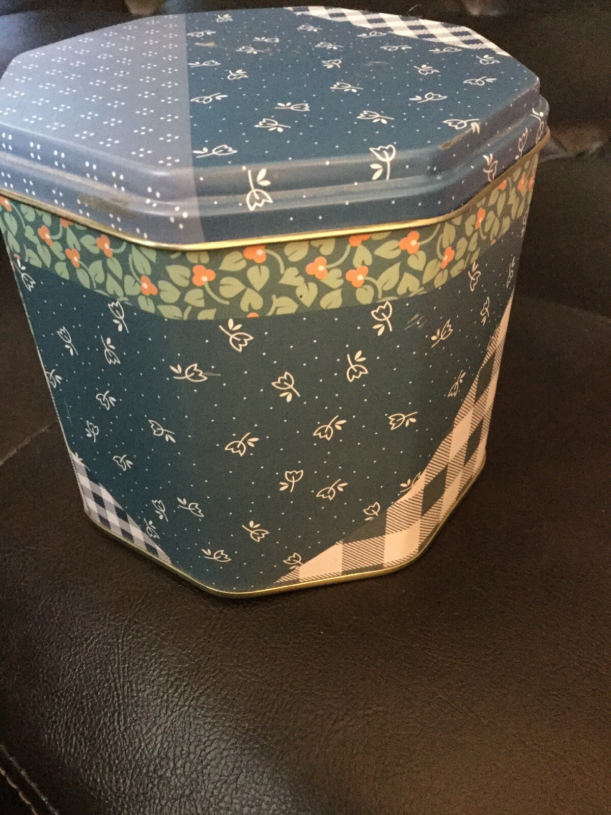 4” Trinket Tin Beautiful Blue Floral Pattern