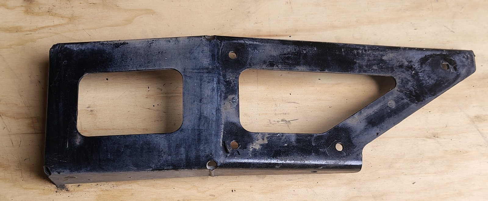 PETERBILT L11-6180 BRACKET-QUARTER FENDER 384 SBFA STL LH