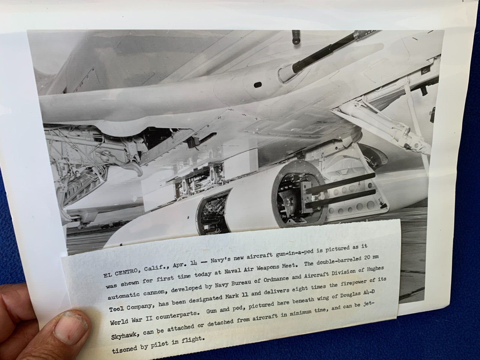 NASA real PHOTO navy's GUN IN A POD air weapon meet CANNON jet aircraft MILITARY