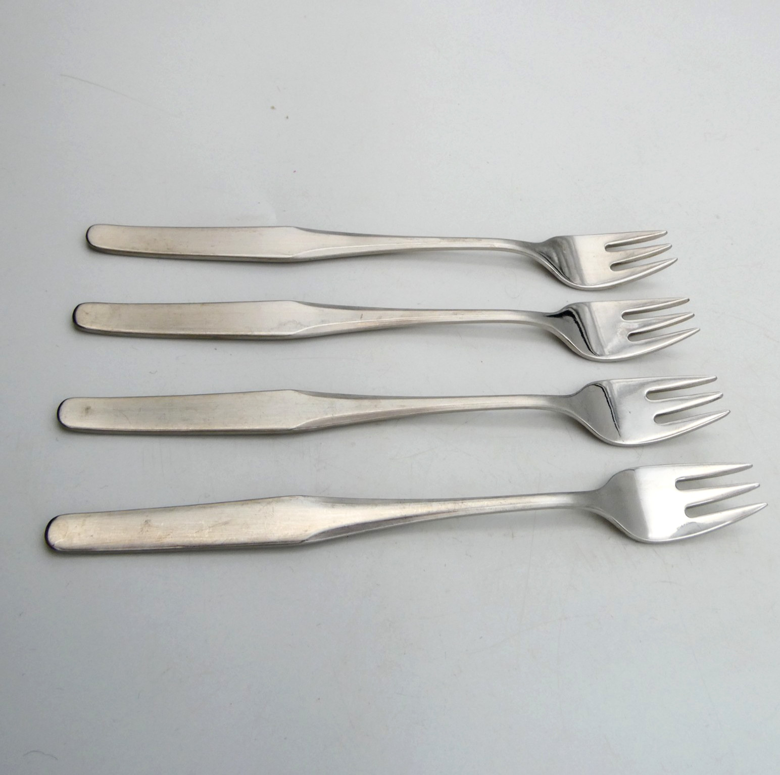 Wallace NORTH SHORE Stainless Steel Cocktail Olive Forks 6 inch Set of 4