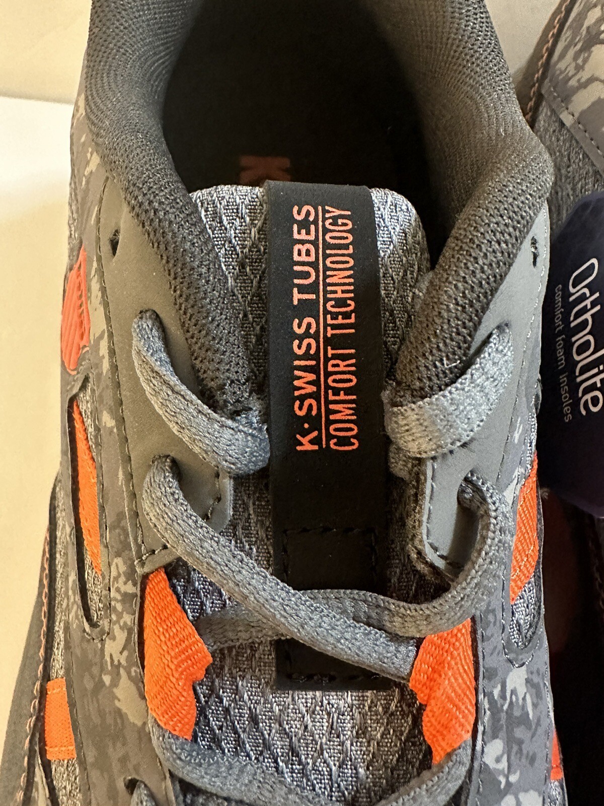 NEW KSwiss Mens Tubes Trail Comfort 200 Gray Orange Running Shoes Size 9