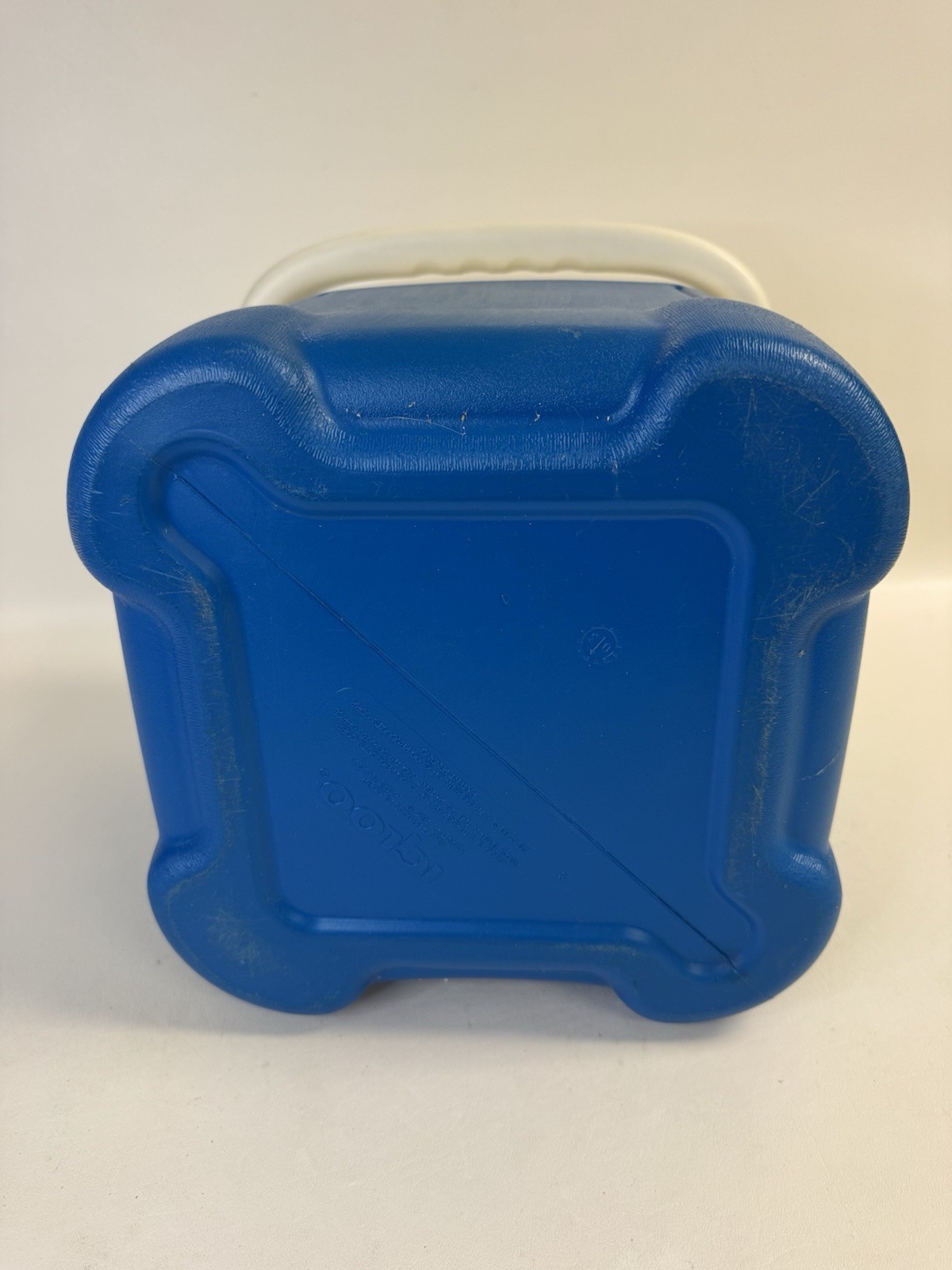 Igloo Ice Cube 12 Quart 14 Can Plastic Cooler Blue White Top Compartment Handle