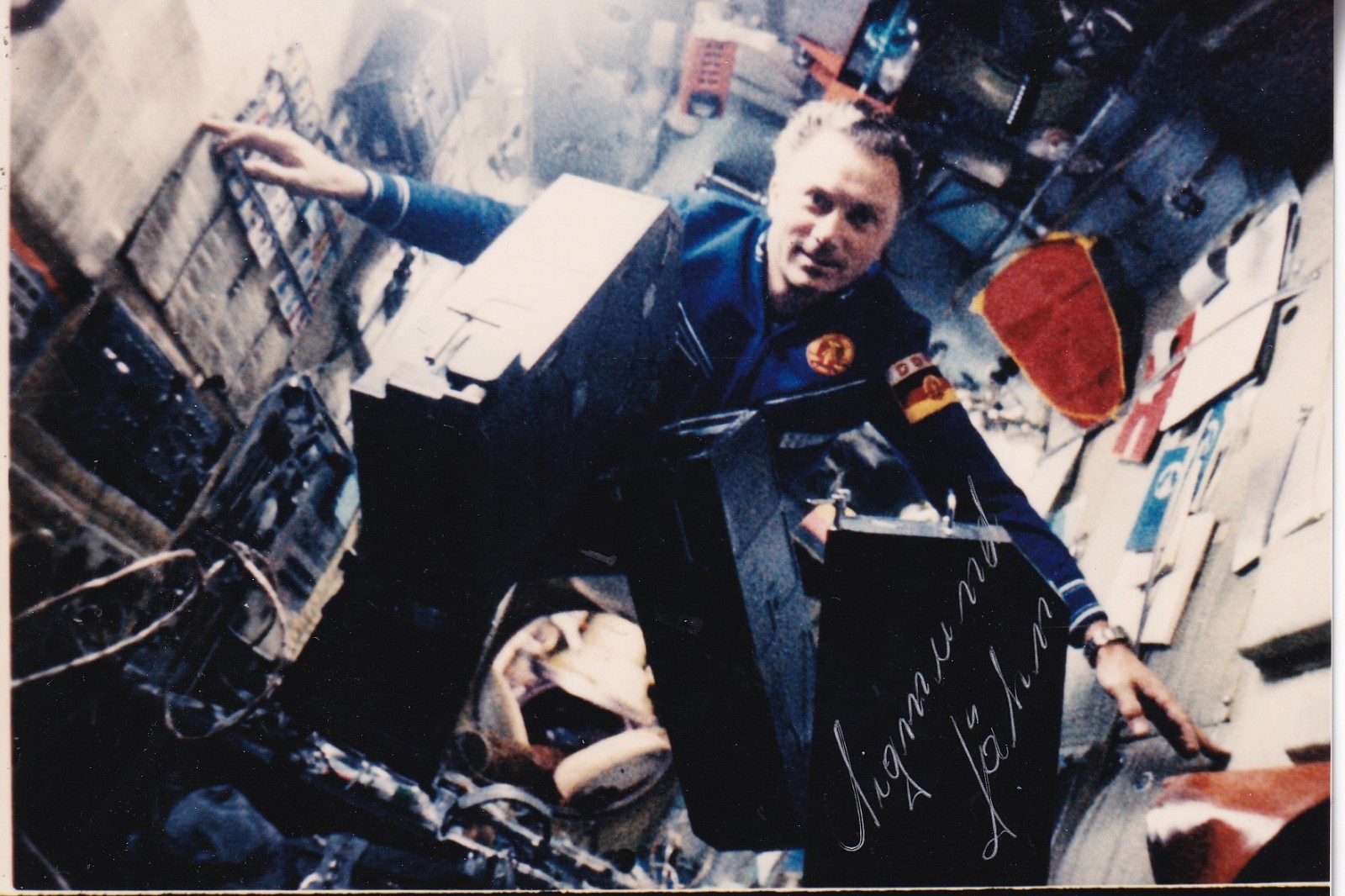 Autograph - Siegmund Jähn (space travel)