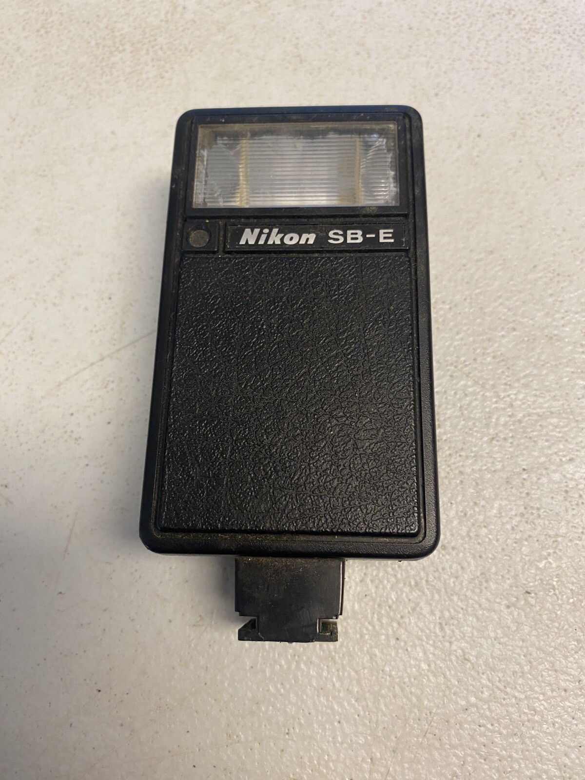 Nikon Speedlight SB-E Shoe Mount Xenon Flash For Nikon EM FE FM UNTESTED