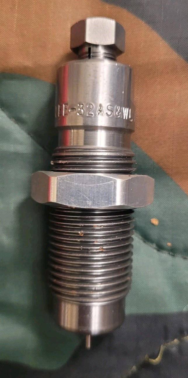 Lee 32 Smith&Wesson Long 3 Peice Reloading Die Set With Shell Holder