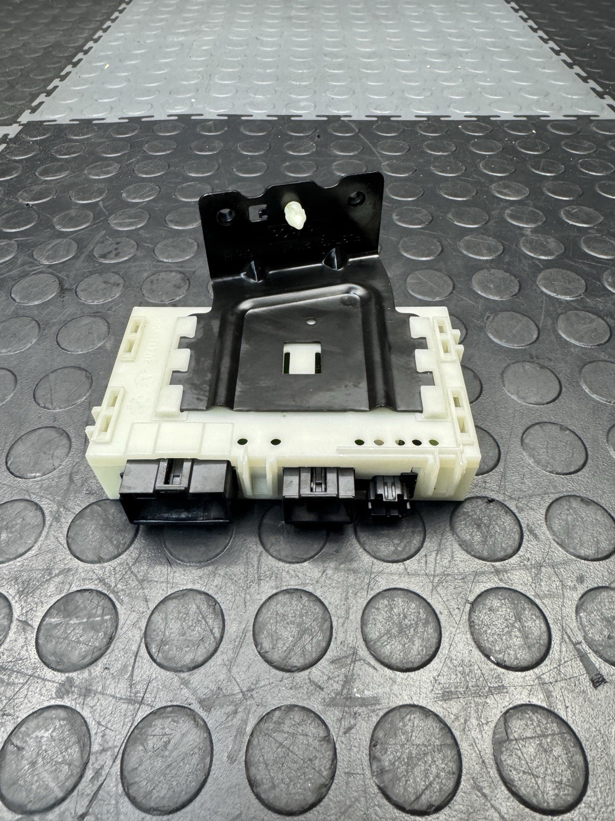 2017-2022 Ford F250 Trailer Brake Controller Module Unit Oem