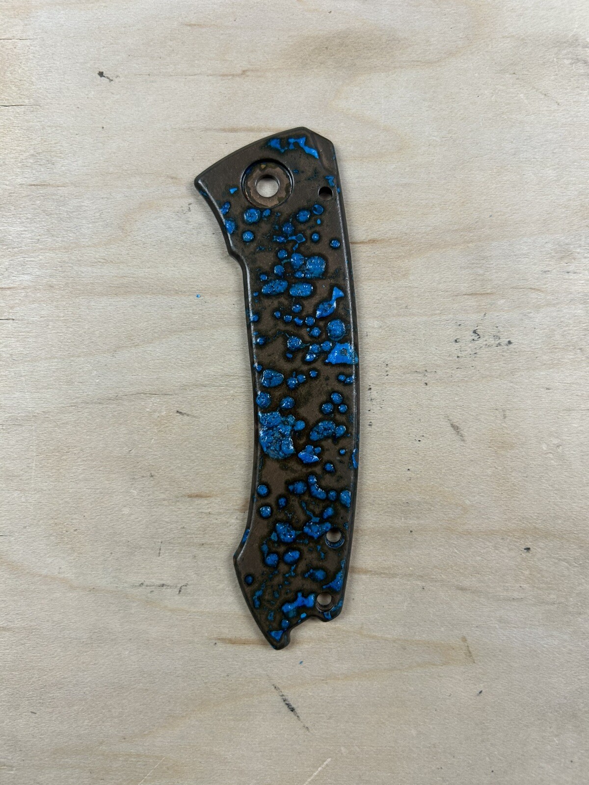 Nodak Custom “Cheetah Print” Shipwreck Copper CRKT Tuna 2520 Front Handle Scale