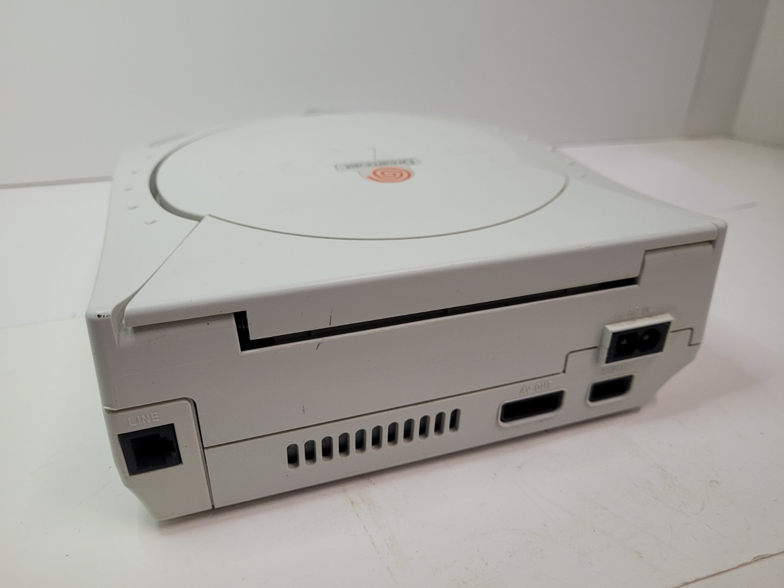 SEGA Dreamcast - FOR PARTS / NO POWER / BROKEN SHELL / AS IS ( B353 )