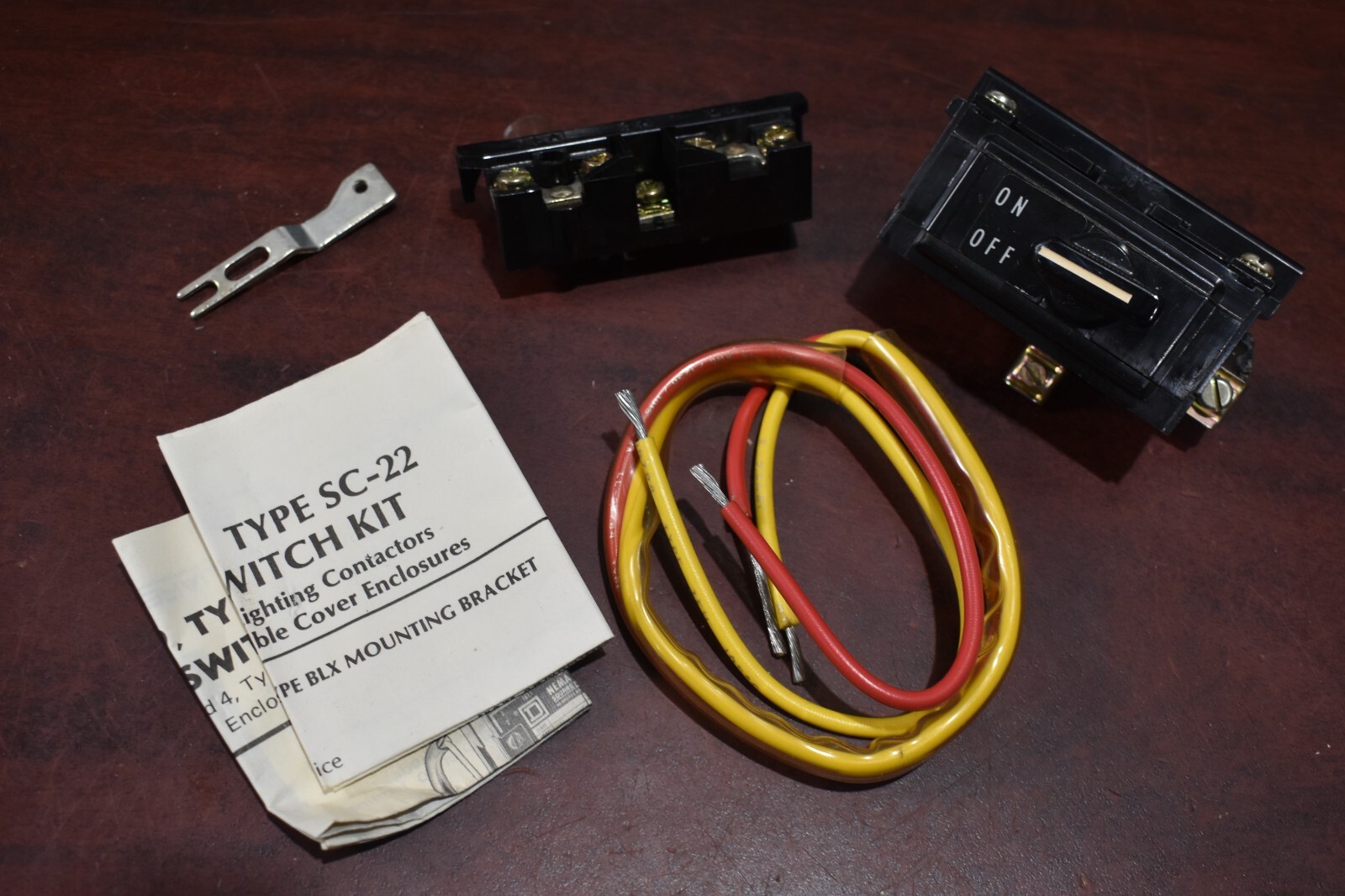 Square D Class 9999-SC22 Selector Switch Kit On-Off Pos. For Type S, Size 00-4