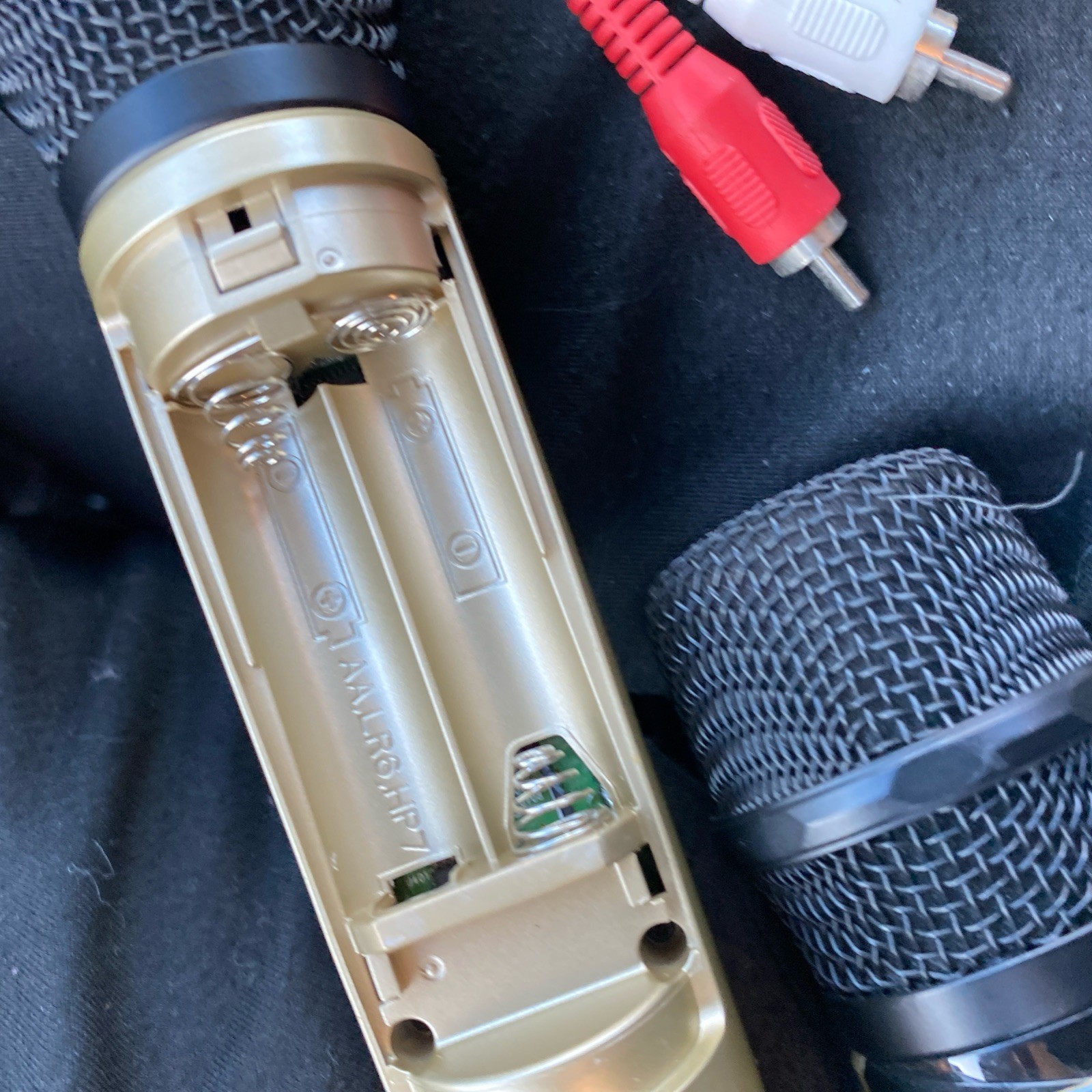 Diamond Magic Sing ET19KV With 2 Microphones UNTESTED