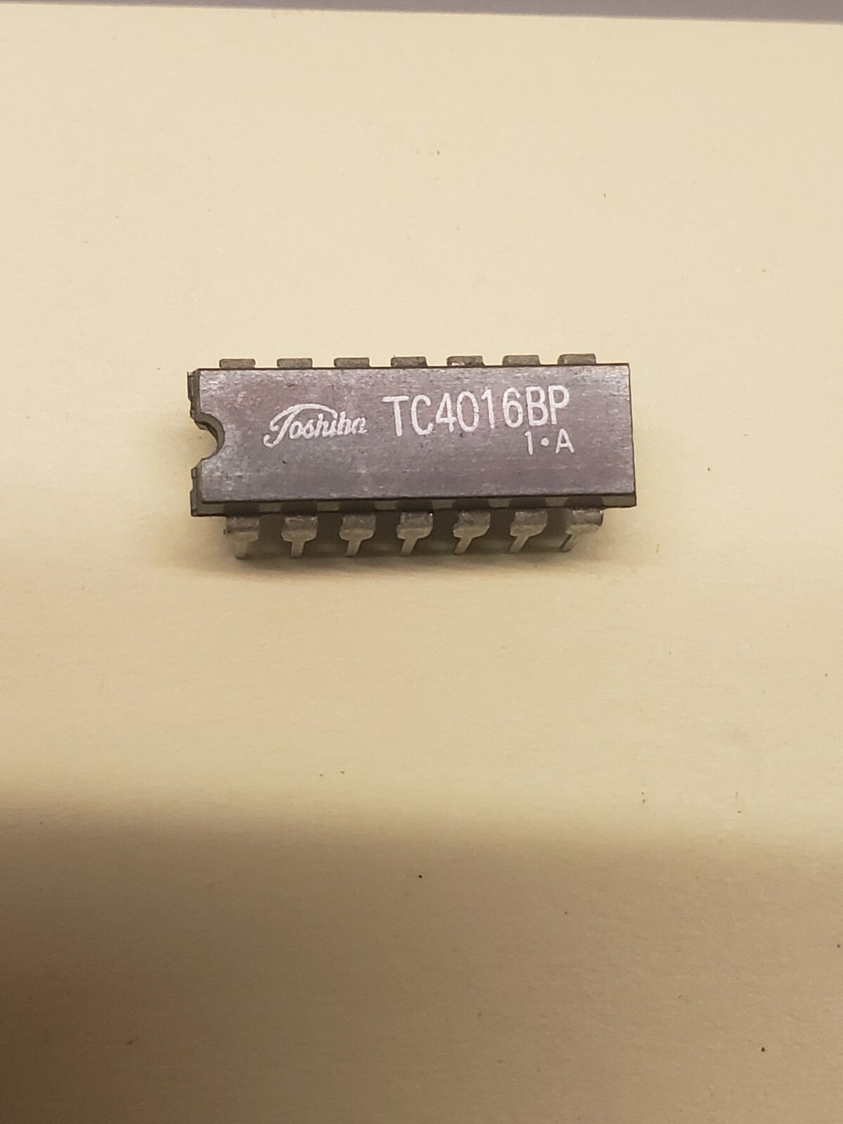 TC4016BP Quad  Bilateral Switch Toshiba  2 Pcs 14 Pins