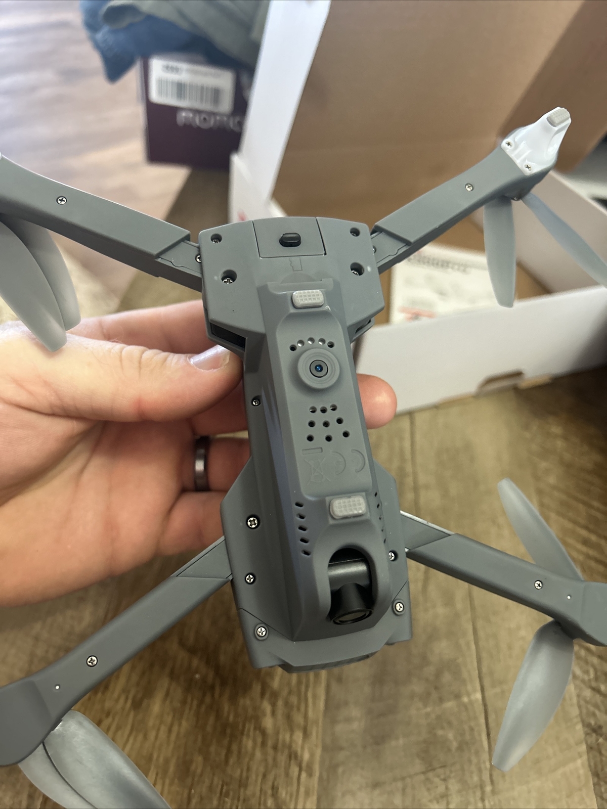 SYMA X500 PRO FOLDABLE DRONE W/ CAMERA AND CONTROLLER 2 BATTERIES IN CASE MANUAL