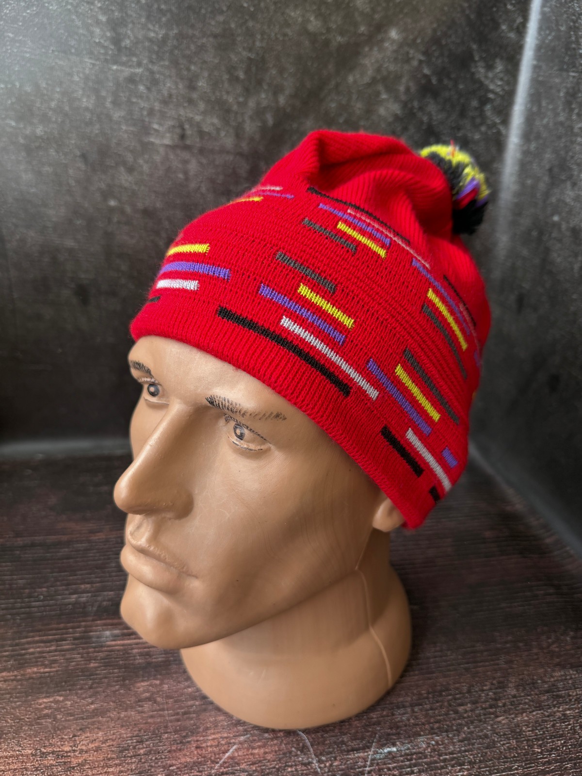 Vintage Ski Beanie pom pom red hat One size