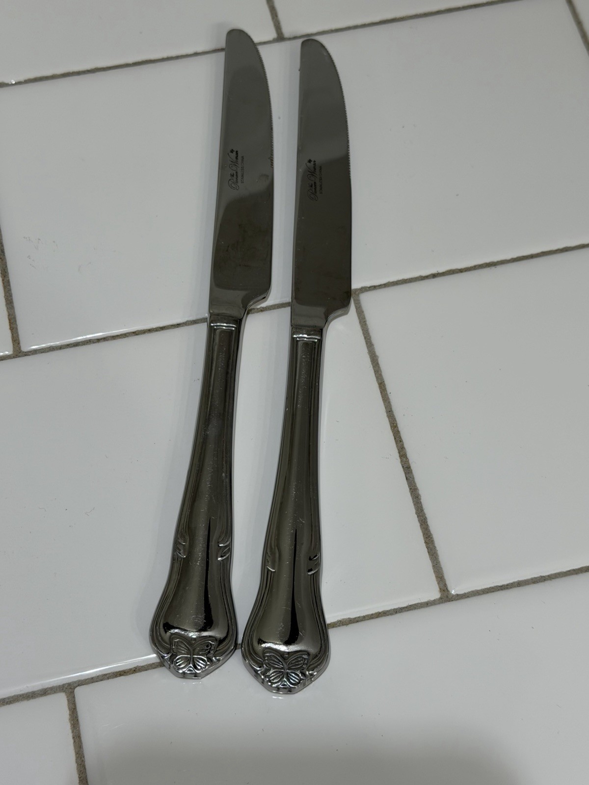 The Pioneer Woman Alex Marie Butterfly Stainless Flatware Lot 2 Butter Knives
