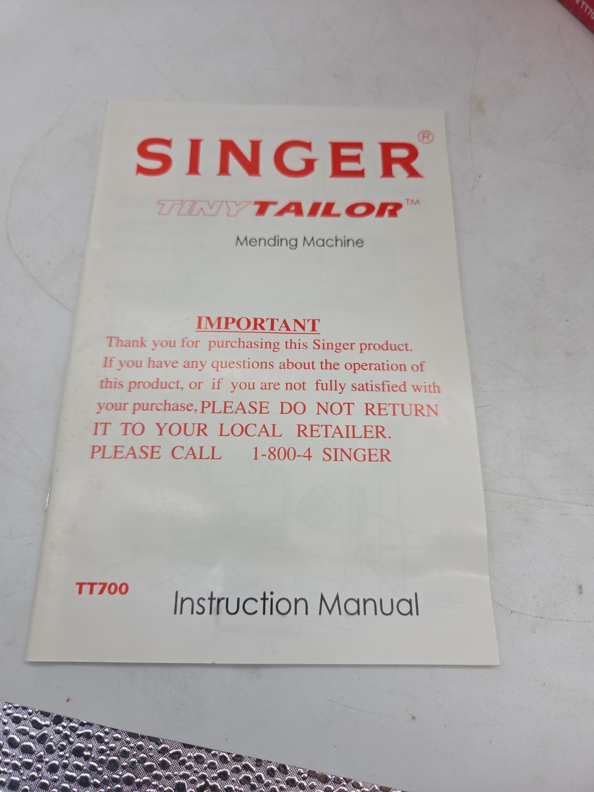 Singer® Tiny Tailor TT700 Electronic Mending/Sewing Machine-- Tested & Working