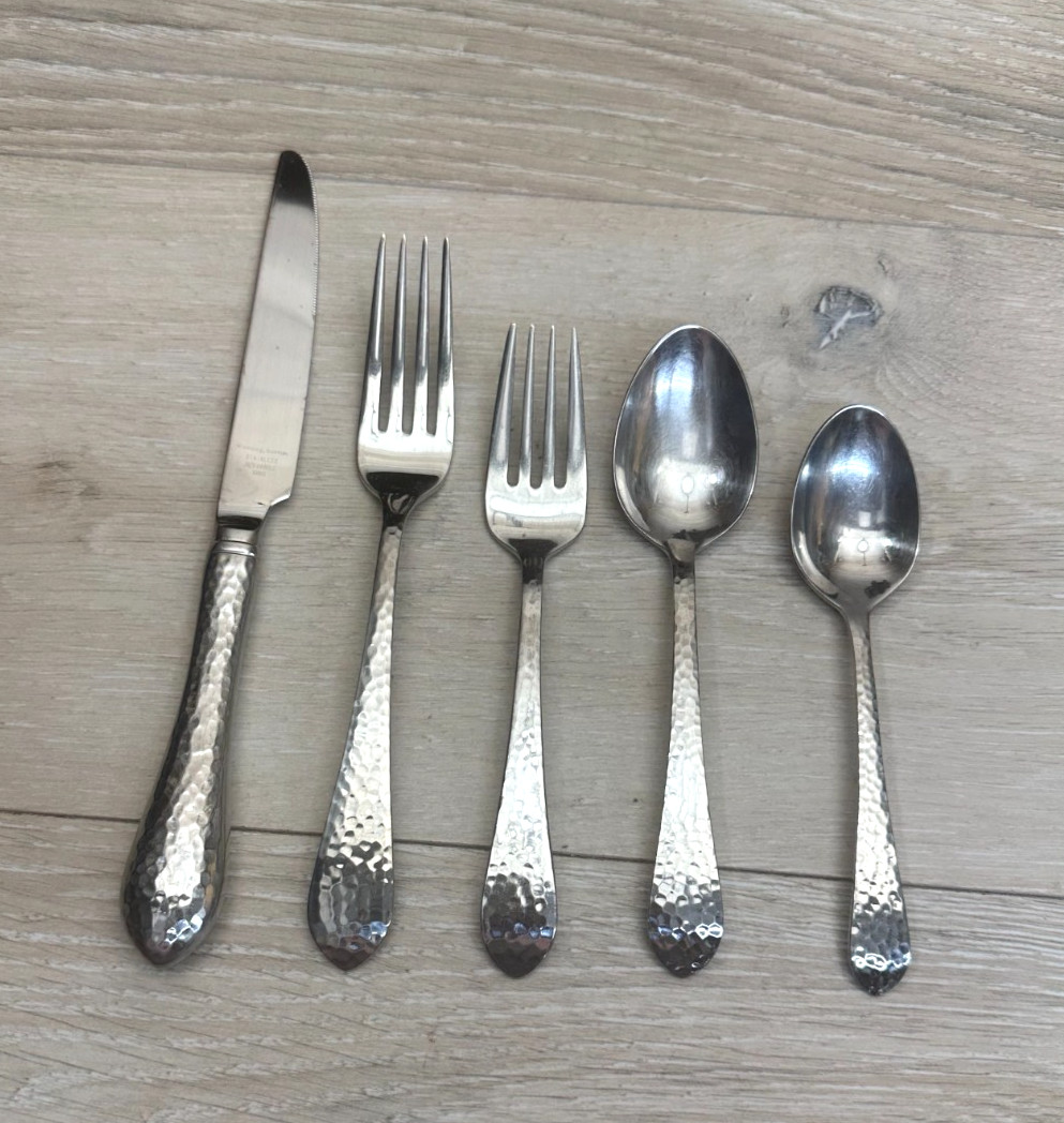 Reed & Barton * HAMMERED ANTIQUE Glossy Stainless Flatware CHOOSE (153)