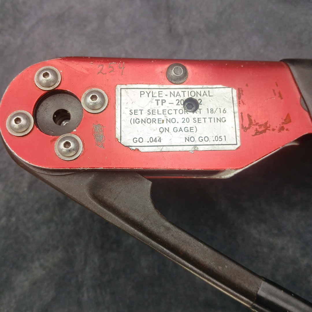 Pyle National Crimp Tool 10-20AWG Wire Size