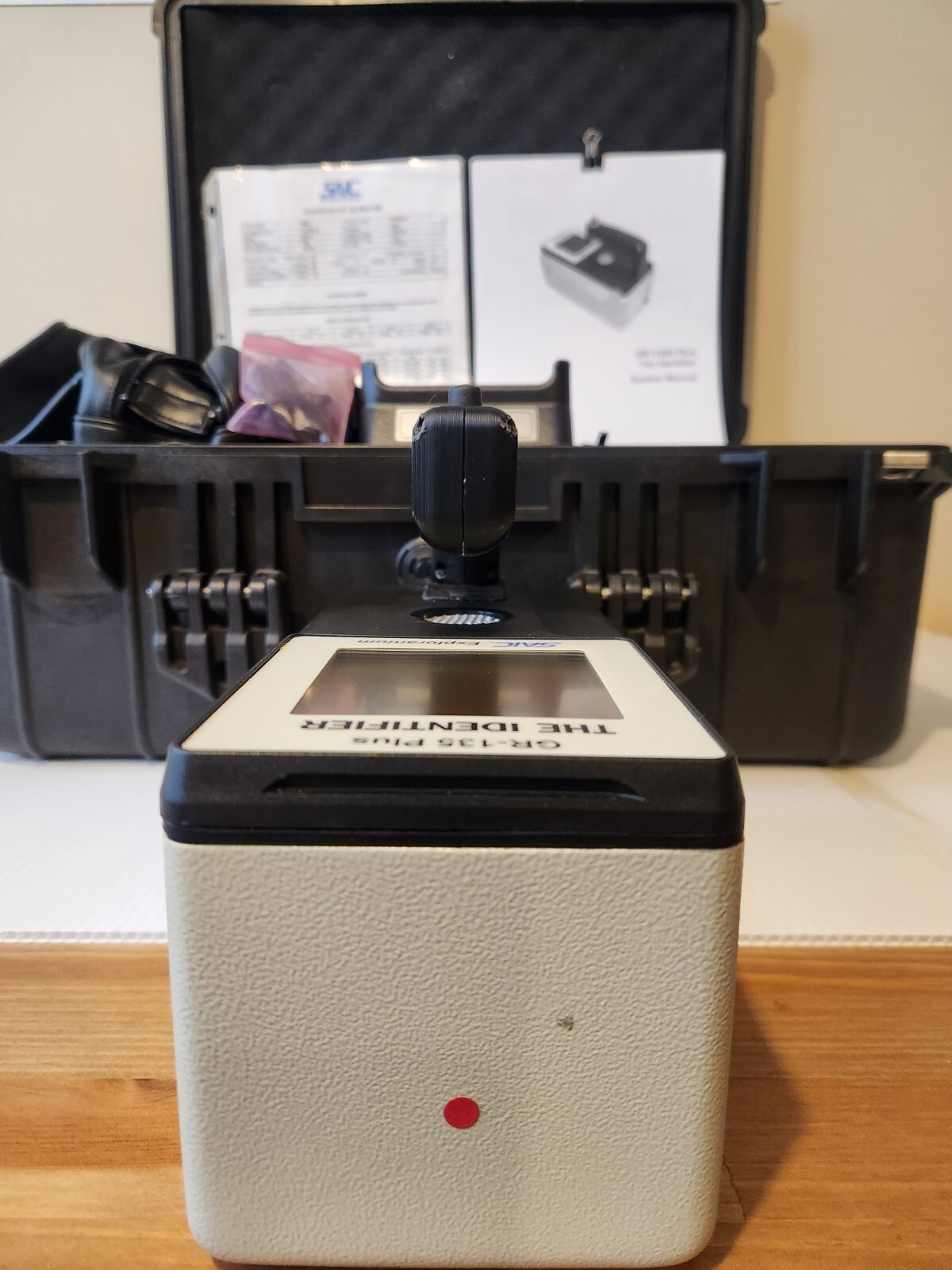 SAIC Exploranium GR-135 ND-H Plus The Identifier detector, tested, guaranteed