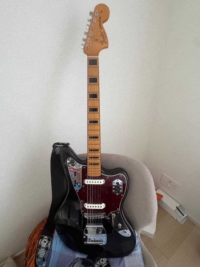 Vintera Ii 70S Jaguar Maple Fb Black