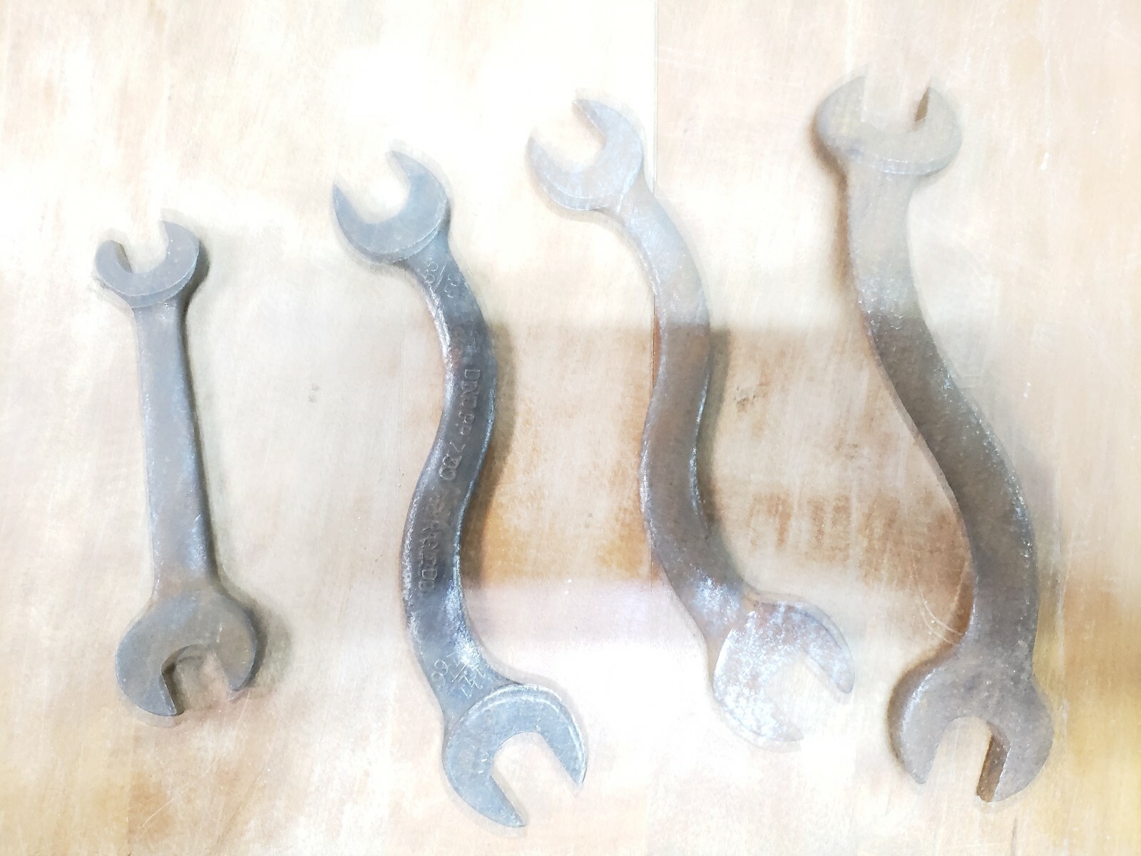 Lot of 3 Curved S Shape Wrenches  1 STRAIGHT Assorted Sizes Vintage (FC-33-1-K)