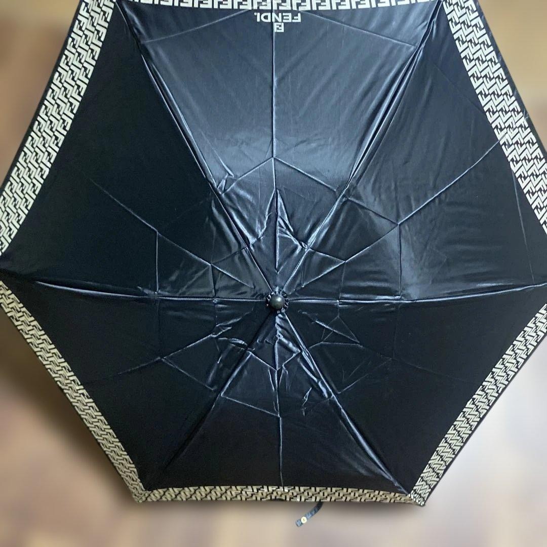 FENDI Folding Umbrella Black Logo Foldable Fashion Accessory Authentic